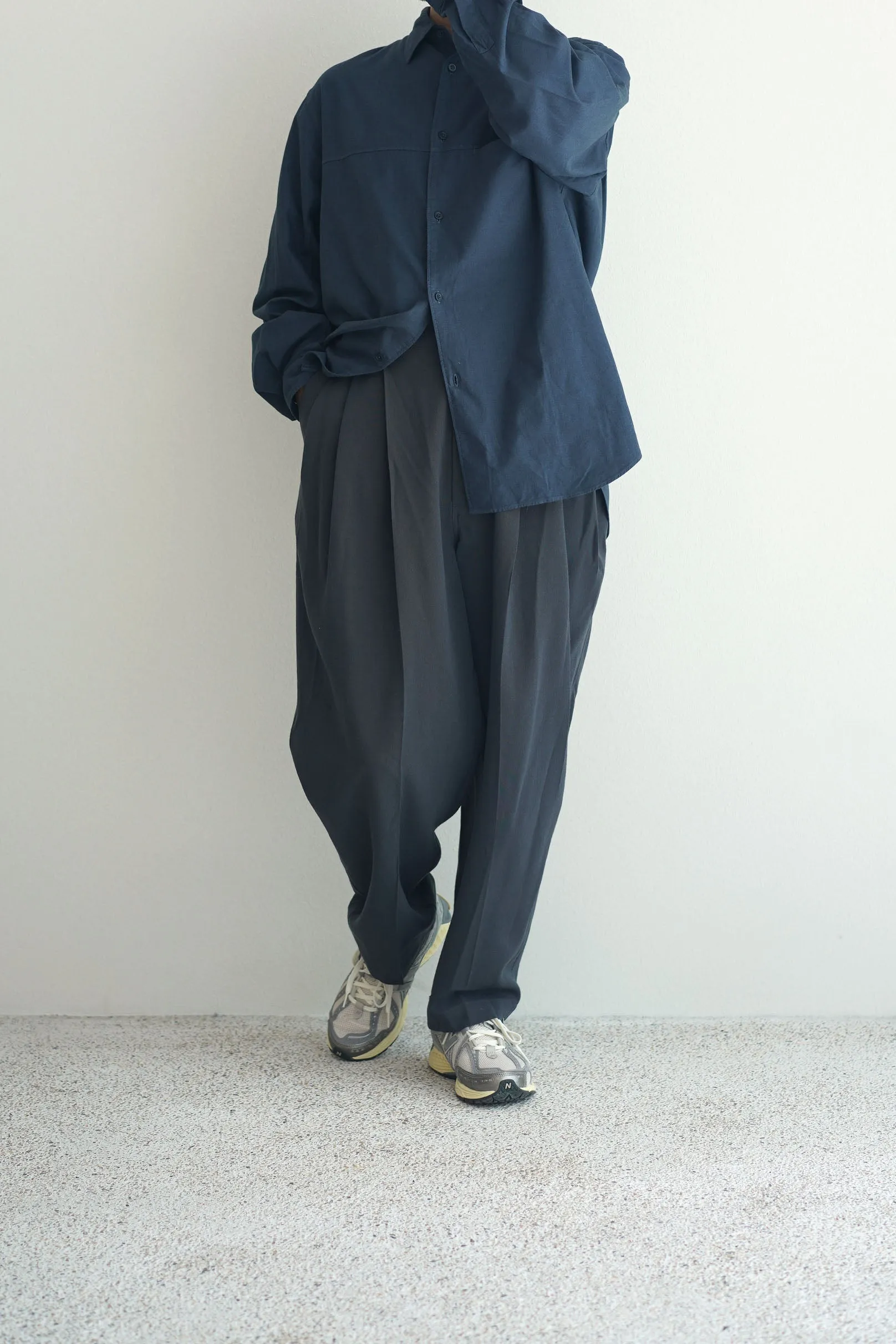 kontor / 3 PLEAT NYLON PANTS