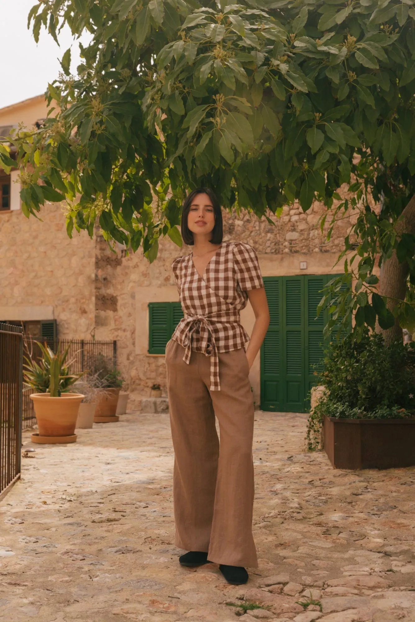 Leah Wide Linen Pants With Slits