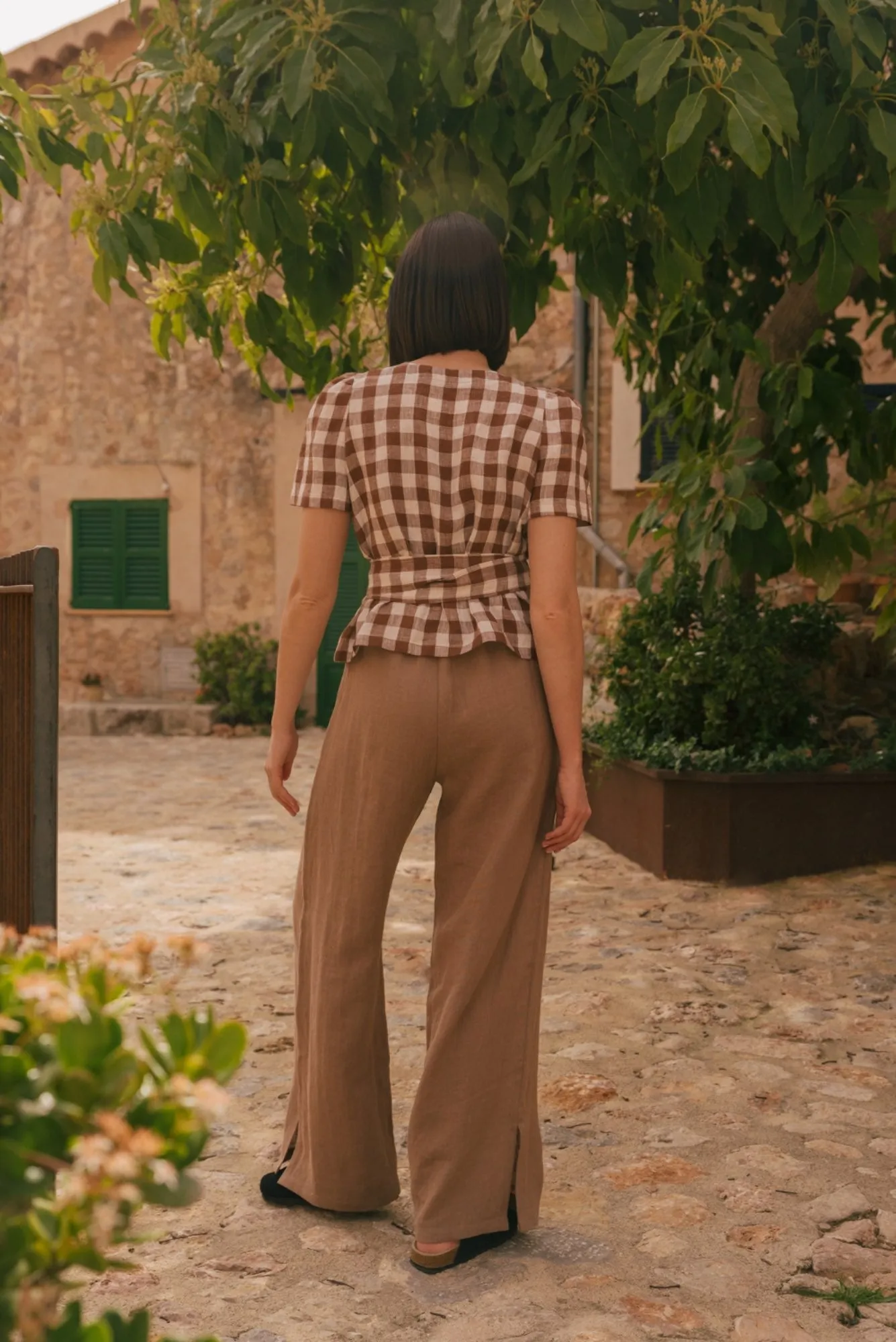 Leah Wide Linen Pants With Slits