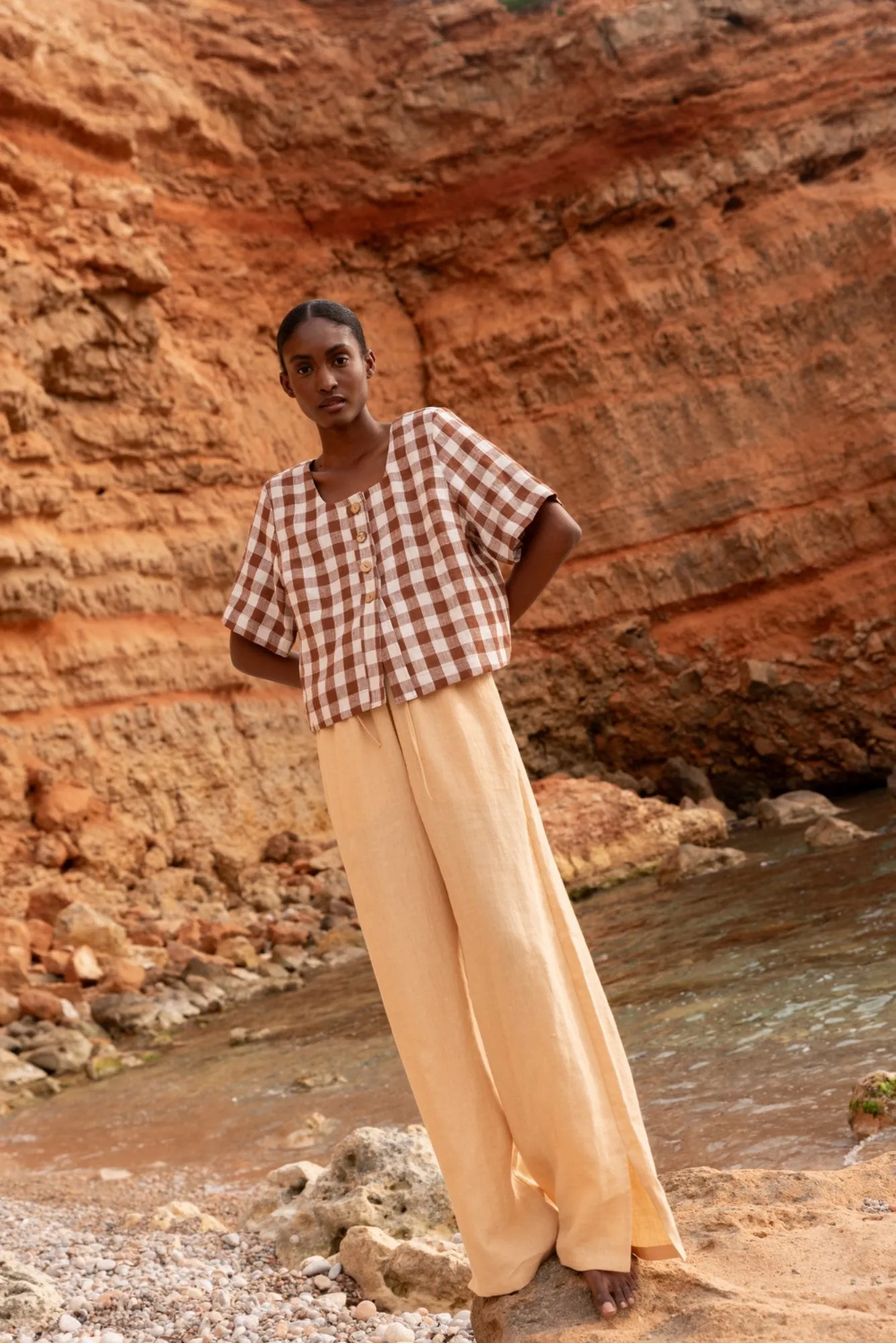 Leah Wide Linen Pants With Slits