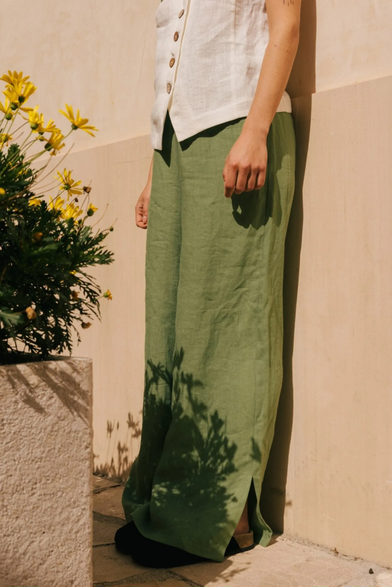 Leah Wide Linen Pants With Slits