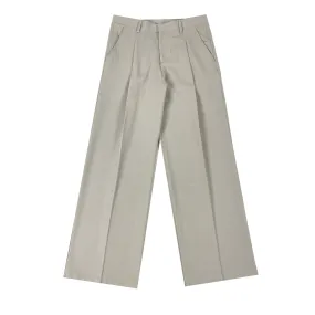 Loose fit single pleat wide leg trouser