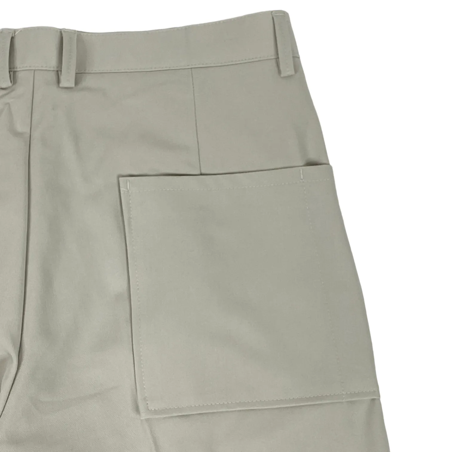 Loose fit single pleat wide leg trouser