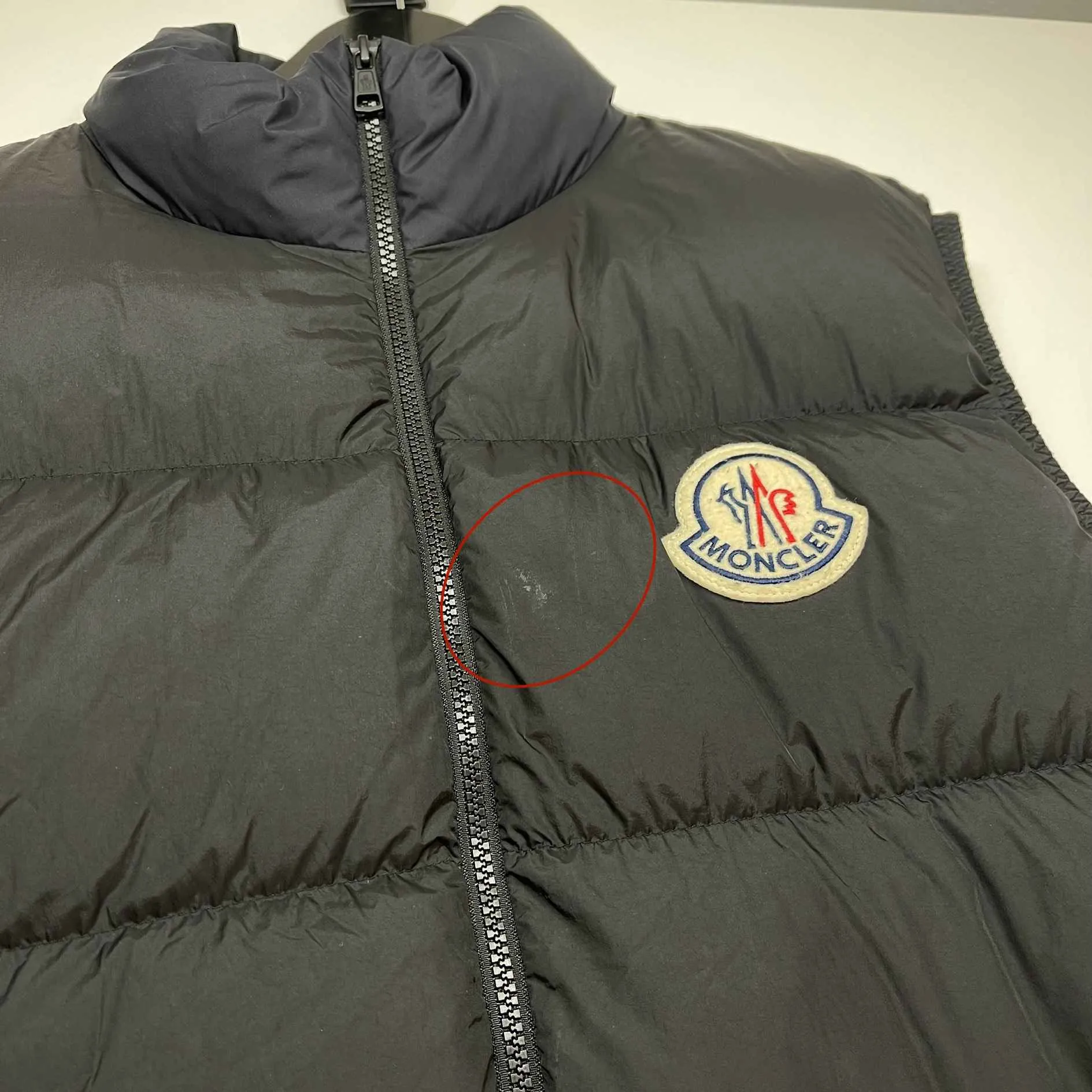 Men's Almaz Gilet Black Size 4 / XL