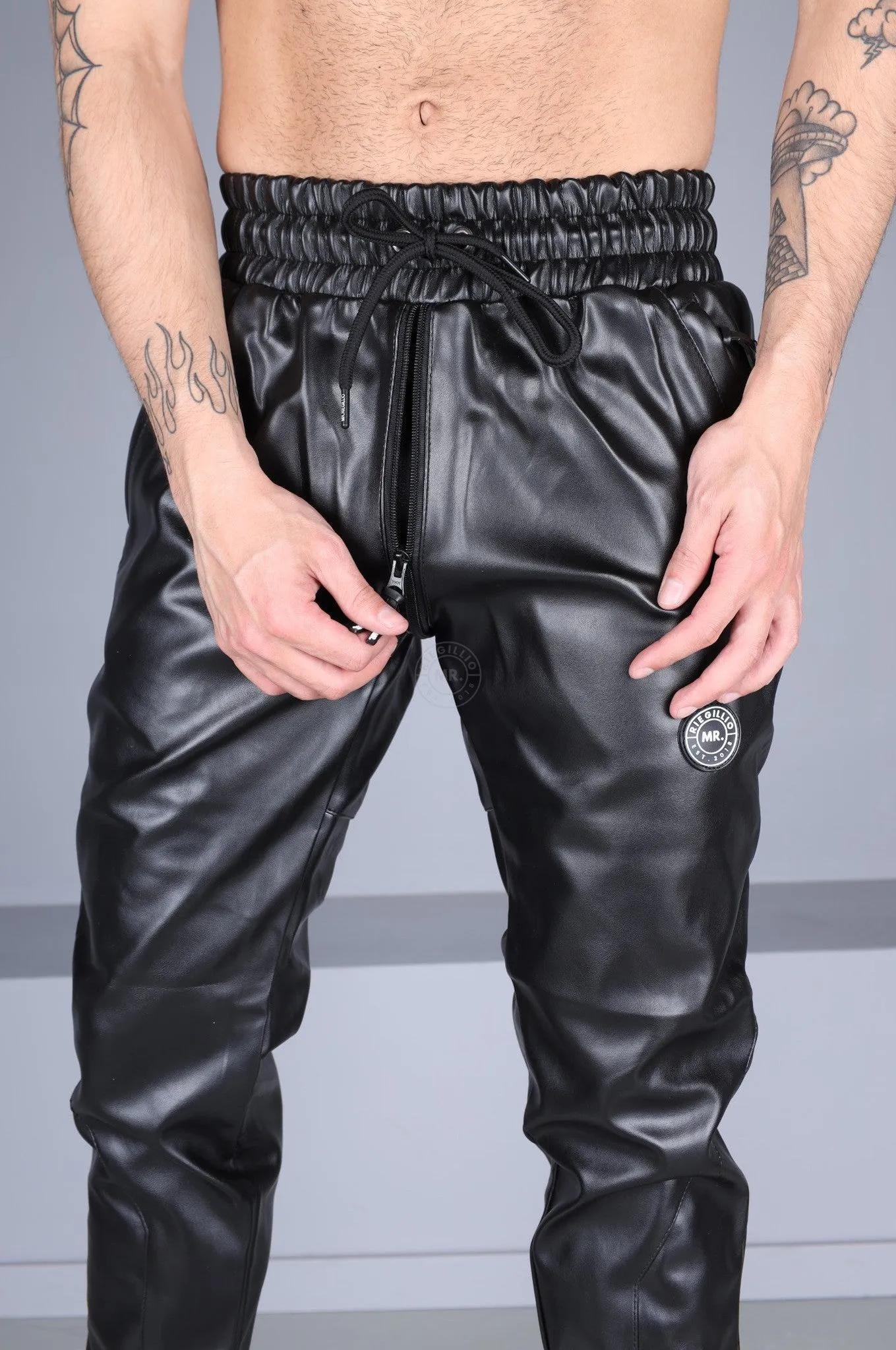 MR. 24 Tracksuit Pants Thru Zip - Black