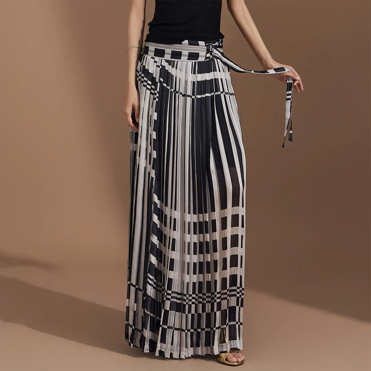 SK9235 Pleated Skirt