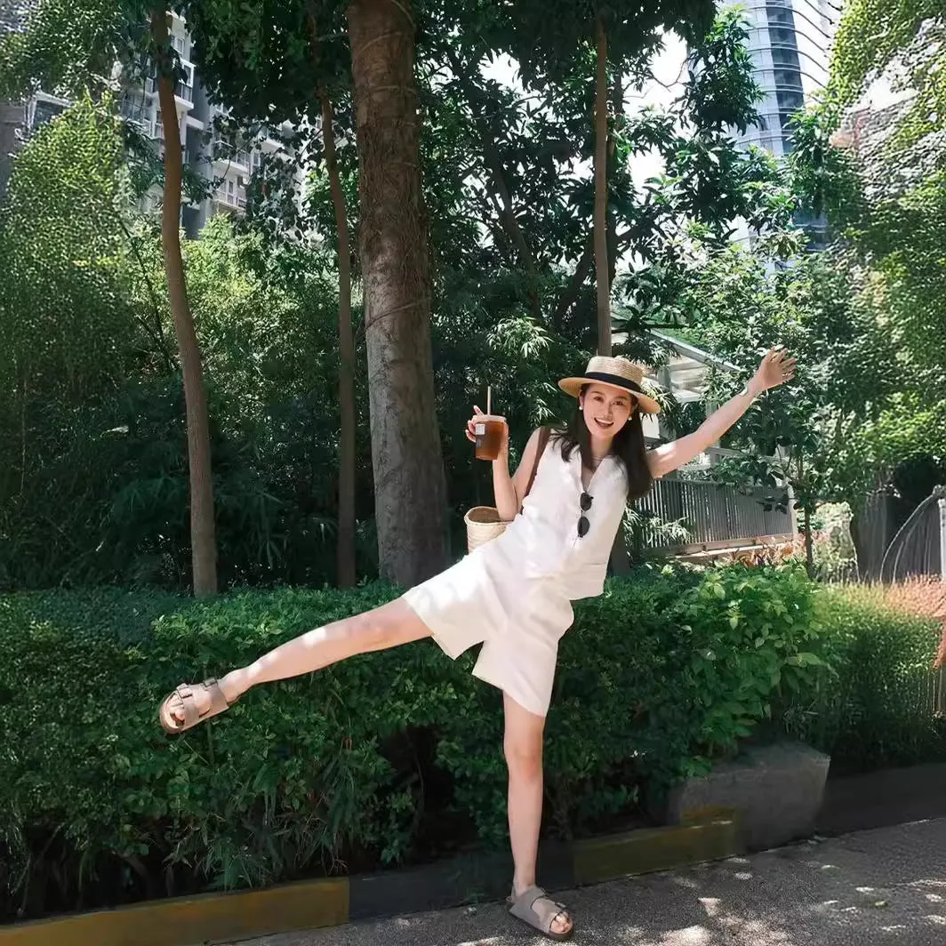 Sleeveless Cotton Linen Linen Suit Women's High-End Summer Wear Cold Style High-Grade Vest Casual Shorts Two-Piece Suit