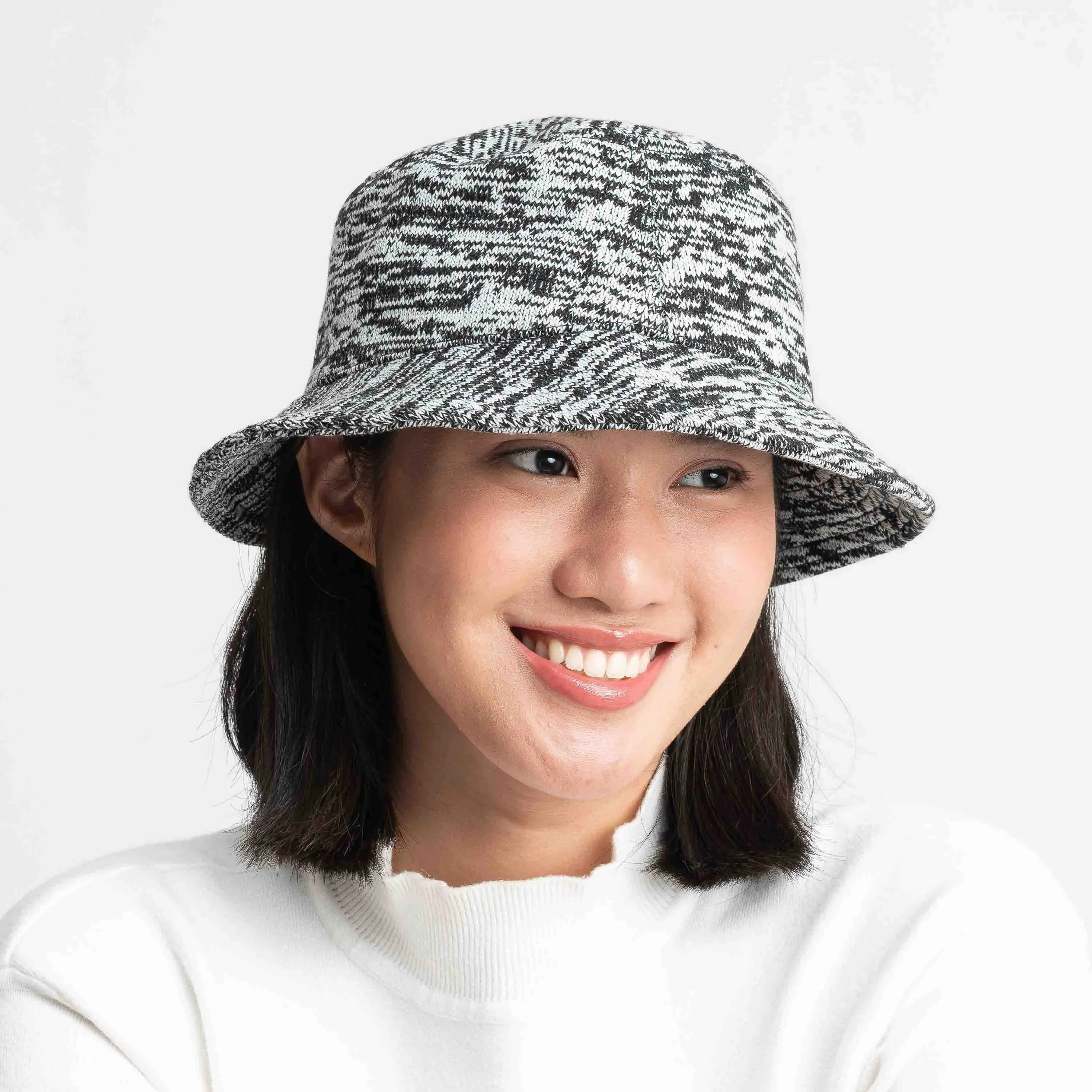 Twist Knit Bucket Hat