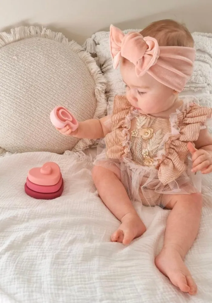 VINTAGE ROSE